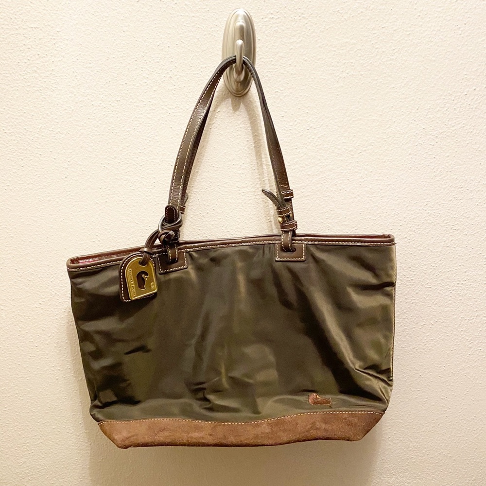 Dooney and Bourke shoulder bag